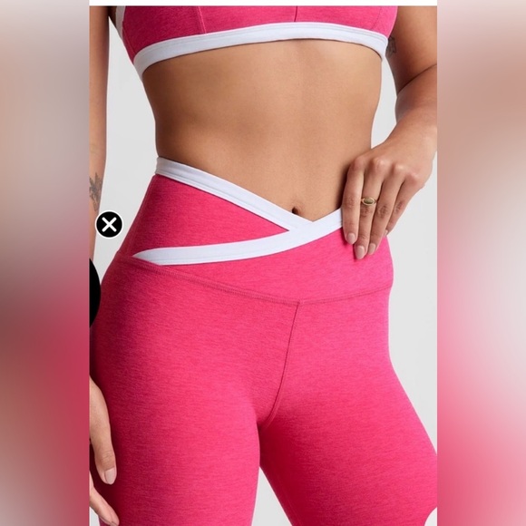 Beyond yoga vivid Pink Women's Active Bralette and Legging Set size small - Picture 2 of 6